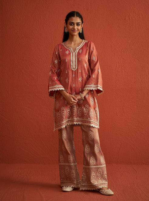 Vaari Set
